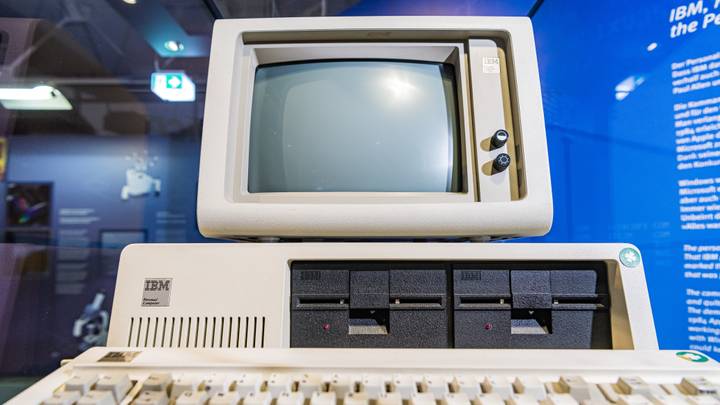 Le personal computer 51-50 d’IBM, le précurseur de la révolution informatique