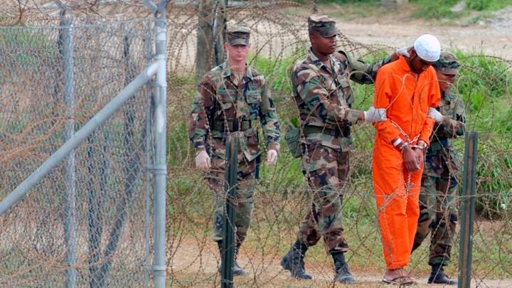 Un juge de Guantanamo écarte des aveux obtenus sous la torture