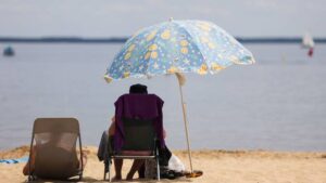 Pouvoir d’achat: beaucoup de Français contraints à renoncer aux vacances