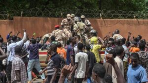 Niger: Évacuation partielle de l'ambassade américaine, Paris exige la sécurité de la sienne