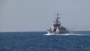 L'Ukraine dit avoir endommagé un navire russe dans un port de la mer Noire