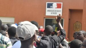 Niger : l’ambassadeur de France toujours en poste après l’expiration de l’ultimatum