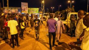 Niger: une délégation officielle Mali/Burkina envoyée à Niamey en "solidarité"