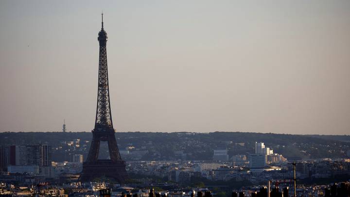 Tour Eiffel: enquête ouverte après deux fausses alertes à la bombe