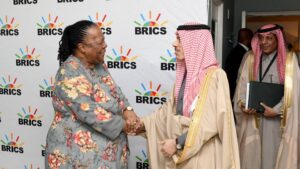 Les BRICS s'apprêtent à inviter l'Arabie saoudite à se joindre à eux