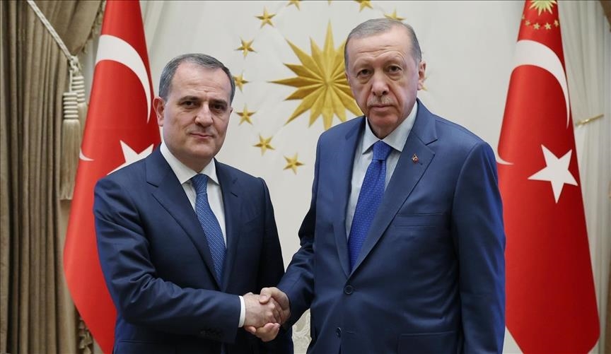 Recep Tayyip Erdogan reçoit le ministre azerbaïdjanais des Affaires étrangères à Ankara
