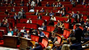 France: le gouvernement déclenche le 49.3 sur la loi de programmation des finances publiques