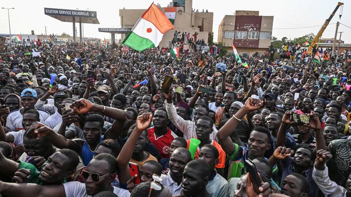 Niger: nouvelle importante manifestation pour réclamer le départ des soldats français