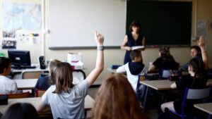 France: le nombre d'enfants non scolarisés atteint des records à Mayotte