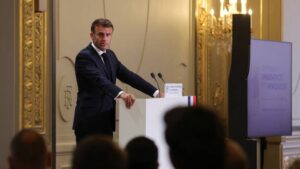 France: Macron propose une réforme du référendum pour aborder la question de l'immigration