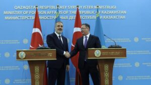 La coopération entre la Turquie et le Kazakhstan s’intensifie, selon le chef de la diplomatie turque