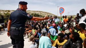 L'Italie va durcir les conditions d'accueil des migrants