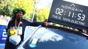 Marathon: l'Ethiopienne Tigst Assefa pulvérise de plus de deux minutes le record du monde à Berlin