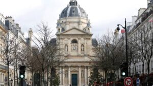 Classement 2024: les universités françaises sont-elles perdues dans la traduction?