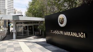 Ankara condamne les provocations devant l'ambassade de Türkiye à Stockholm
