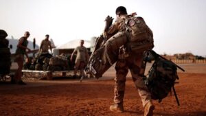 L'armée française amorce son retrait du Niger
