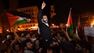 Frappe sur un hôpital à Gaza: des manifestants en colère devant l'ambassade de France à Tunis