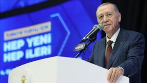 Erdogan tient une série d'entretiens en tête à tête en marge du 4ème Congrès extraordinaire de l’AK Parti