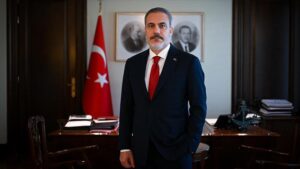 Fidan informe neuf nouveaux ambassadeurs turcs de leurs fonctions