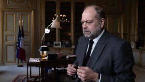 France: pour la première fois, un ministre de la Justice jugé pour conflits d'intérêts
