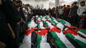 Gaza: 195 morts dans un camp de réfugiés, l'ONU évoque de possibles "crimes de guerre"