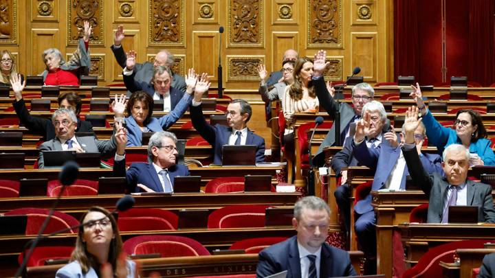 Loi immigration: le Sénat entérine la suppression de l'aide médicale de l'État pour les sans-papiers